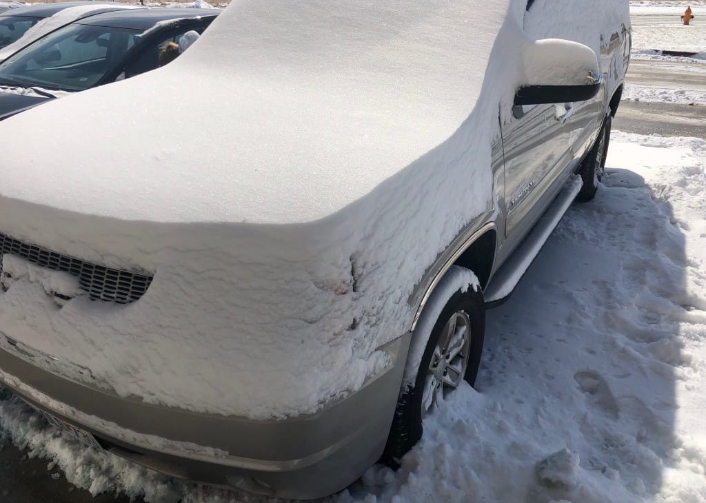 What does the Paris team do when it snows